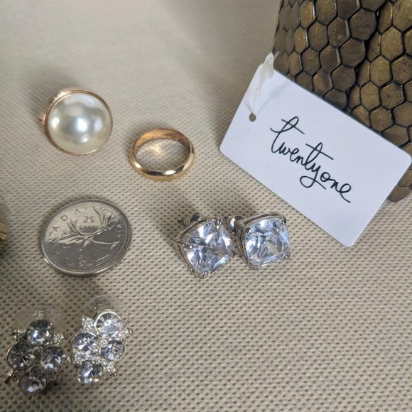 🔥 Lot of Costume Jewelry: Rings, Earrings, Wide bracelet🔥 - Picture 5 of 5